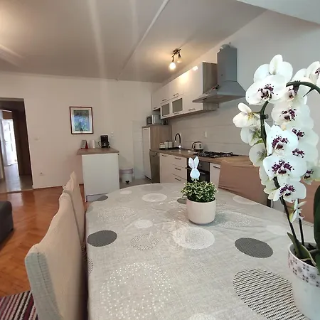 Jadranka Apartamento *
